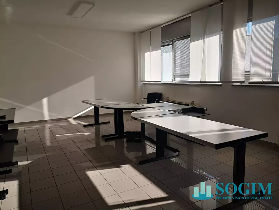 Immagine 25 di Capannone industriale in affitto  in Via Carlo Jucker 20/A a Legnano