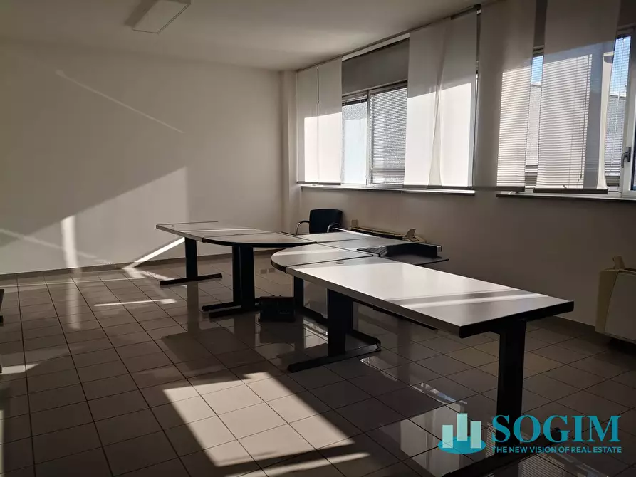 Immagine 26 di Capannone industriale in affitto  in Via Carlo Jucker 20/A a Legnano