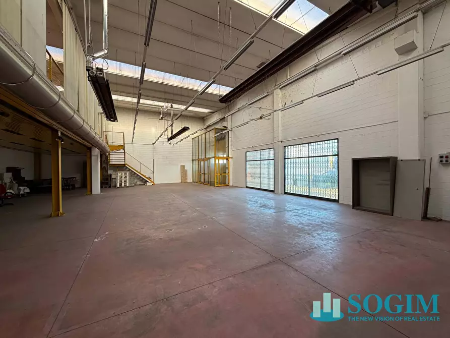 Immagine 1 di Capannone industriale in vendita  in Via Enrico Mattei 23 a Paderno Dugnano