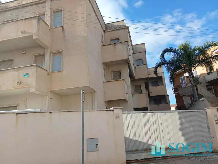 Immagine 2 di Locale commerciale in affitto  in Via Santa Gemma 36/38 a Mazara Del Vallo