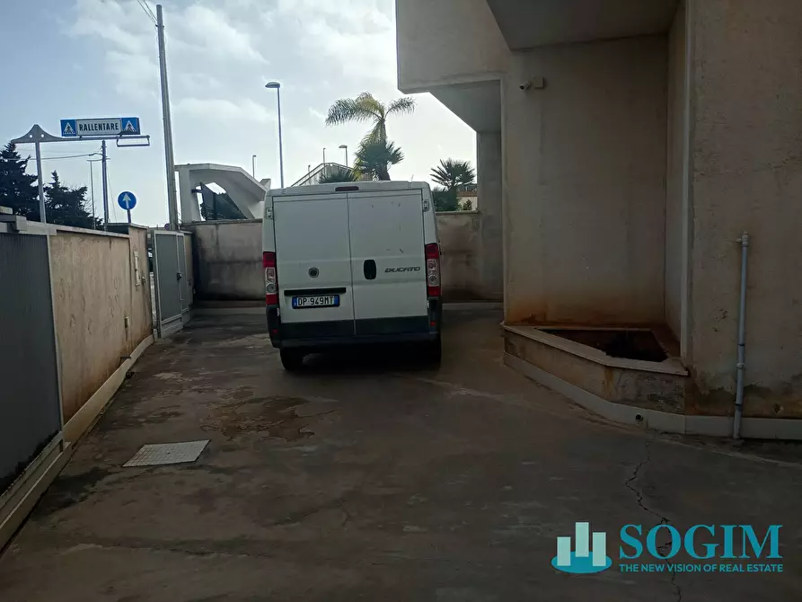 Immagine 14 di Locale commerciale in affitto  in Via Santa Gemma 36/38 a Mazara Del Vallo