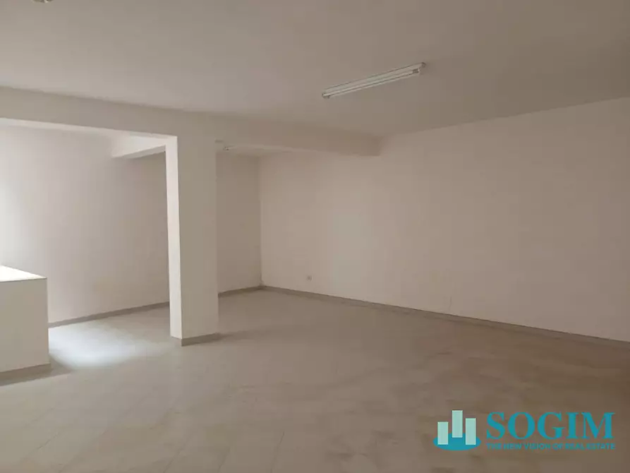 Immagine 6 di Locale commerciale in affitto  in Via Santa Gemma 36/38 a Mazara Del Vallo