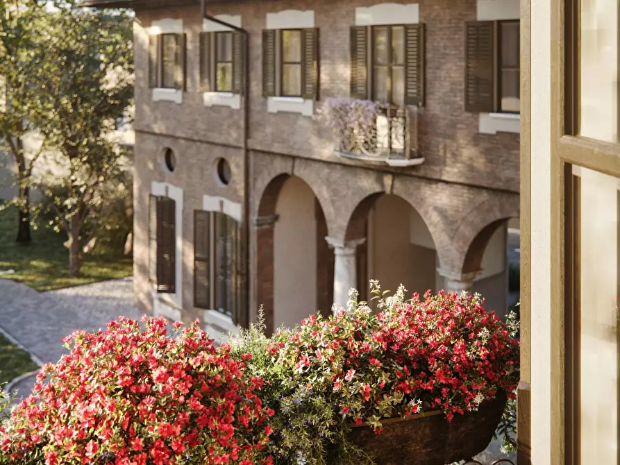 Immagine 7 di Appartamento in vendita  in Via Manzoni 5/7 a Monza