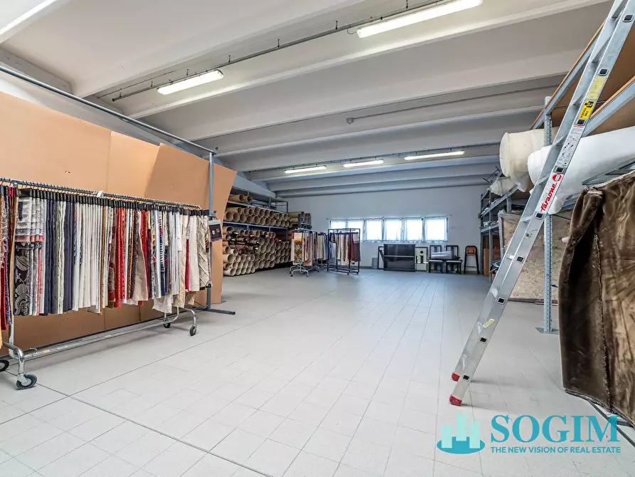 Immagine 17 di Capannone industriale in vendita  in Via Lenticchia a Como