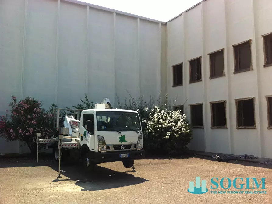Immagine 1 di Capannone industriale in vendita  in Via Aquileia a Baranzate