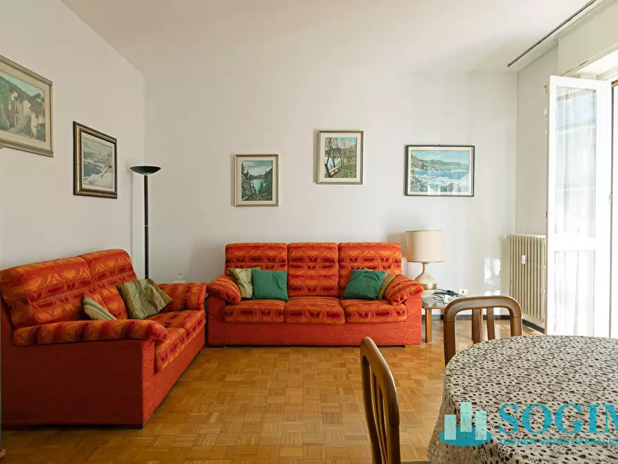 Immagine 3 di Appartamento in vendita  in Via Monsignore Claudio Guidani 6 a Cernusco Sul Naviglio