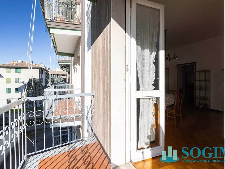 Immagine 4 di Appartamento in vendita  in Via Monsignore Claudio Guidani 6 a Cernusco Sul Naviglio