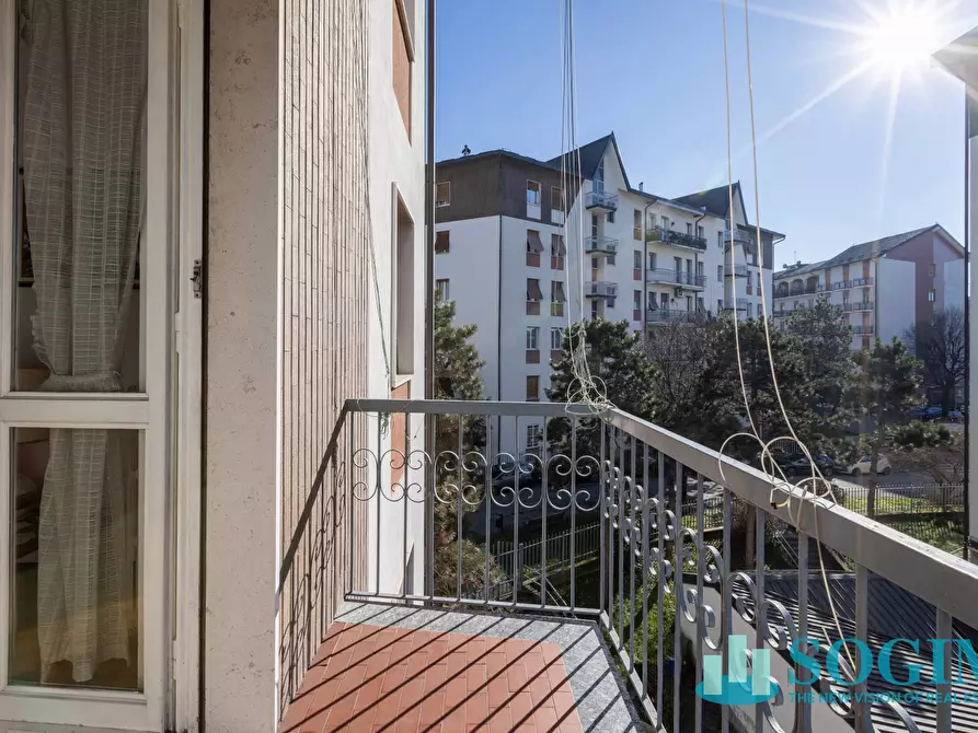 Immagine 6 di Appartamento in vendita  in Via Monsignore Claudio Guidani 6 a Cernusco Sul Naviglio