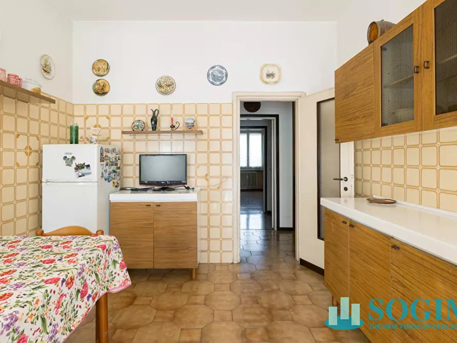 Immagine 18 di Appartamento in vendita  in Via Monsignore Claudio Guidani 6 a Cernusco Sul Naviglio