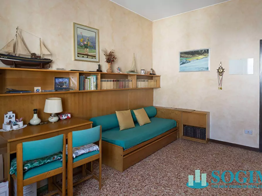 Immagine 33 di Appartamento in vendita  in Via Monsignore Claudio Guidani 6 a Cernusco Sul Naviglio