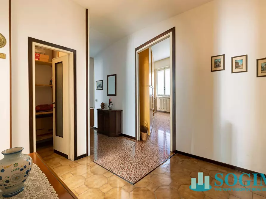 Immagine 41 di Appartamento in vendita  in Via Monsignore Claudio Guidani 6 a Cernusco Sul Naviglio