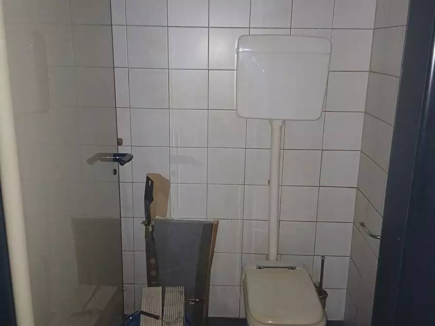 Immagine 13 di Ufficio in vendita  in via conte camillo benso di cavour 35 a Cernusco Sul Naviglio