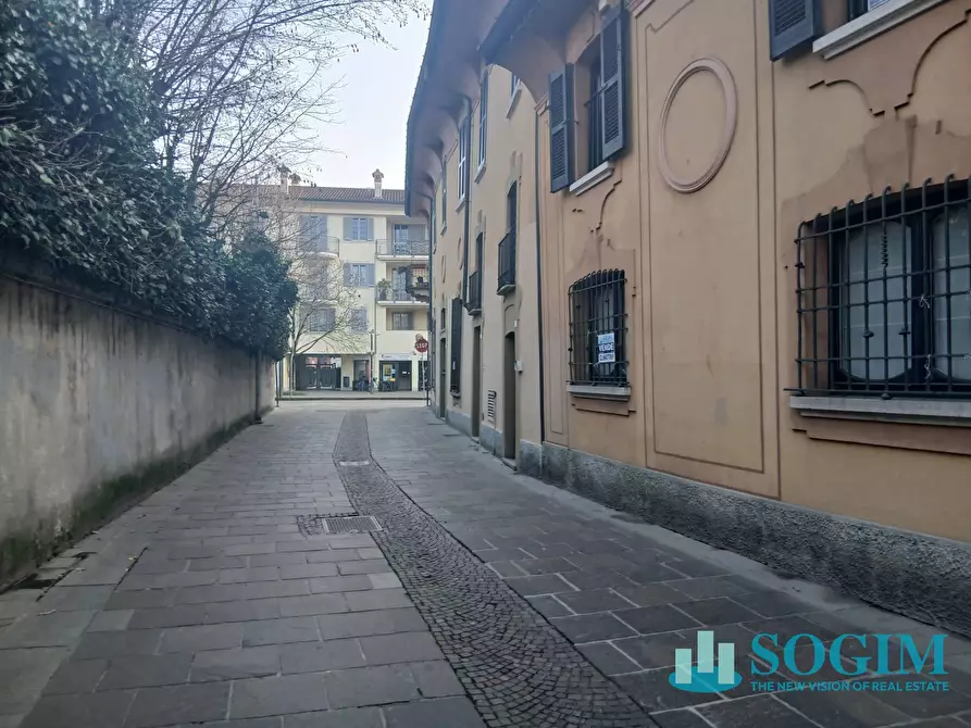 Immagine 15 di Ufficio in vendita  in via conte camillo benso di cavour 35 a Cernusco Sul Naviglio