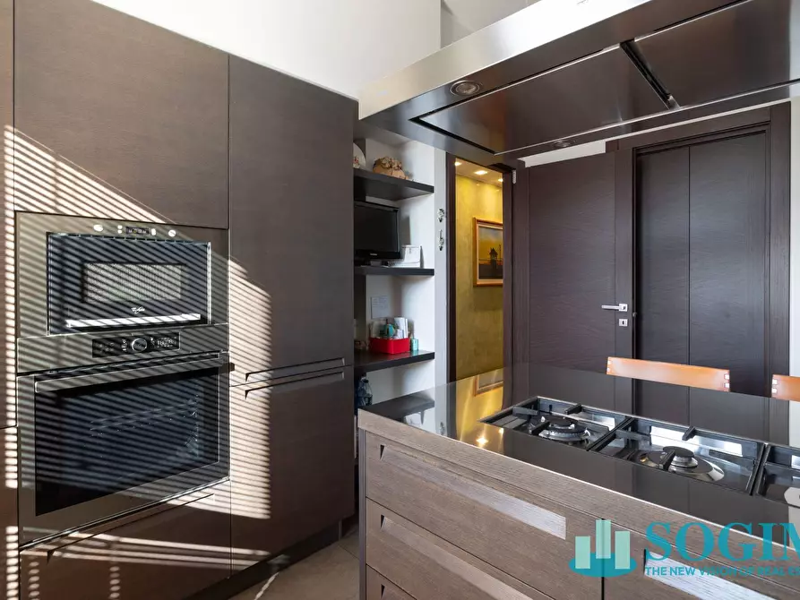 Immagine 9 di Attico in vendita  in Via Ambrosini 3 a Monza