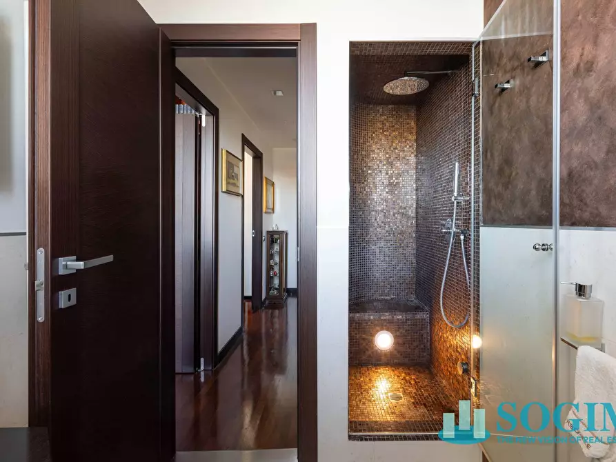 Immagine 36 di Attico in vendita  in Via Ambrosini 3 a Monza