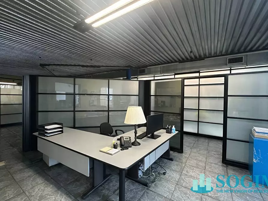 Immagine 10 di Capannone industriale in vendita  in Via Campestre 47 a Bresso