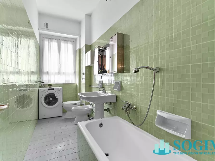 Immagine 19 di Appartamento in vendita  in Via Montello 28 a Sesto San Giovanni