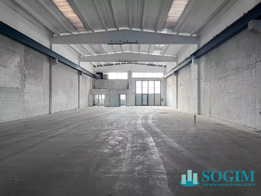 Immagine 20 di Capannone industriale in affitto  a Gudo Visconti