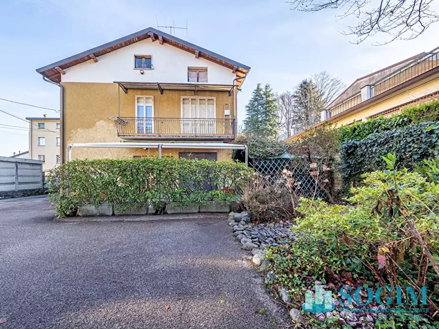 Immagine 27 di Casa indipendente in vendita  in Via Cantù a Montorfano