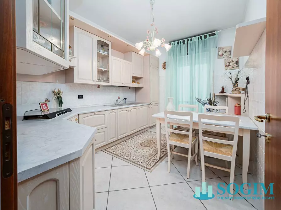 Immagine 5 di Casa indipendente in vendita  in Via Cantù a Montorfano