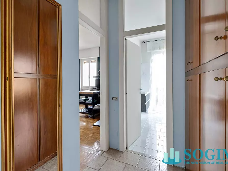 Immagine 32 di Appartamento in vendita  a Burago Di Molgora