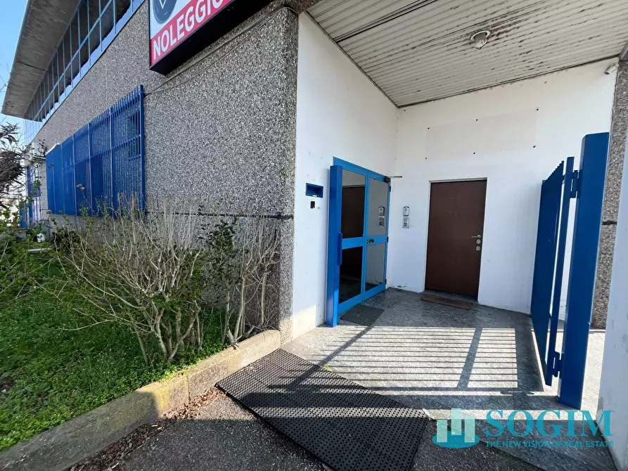 Immagine 15 di Capannone industriale in vendita  in Via Leonardo da Vinci a Trezzano Sul Naviglio