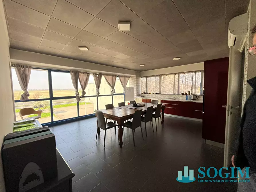 Immagine 21 di Capannone industriale in vendita  in Via Leonardo da Vinci a Trezzano Sul Naviglio