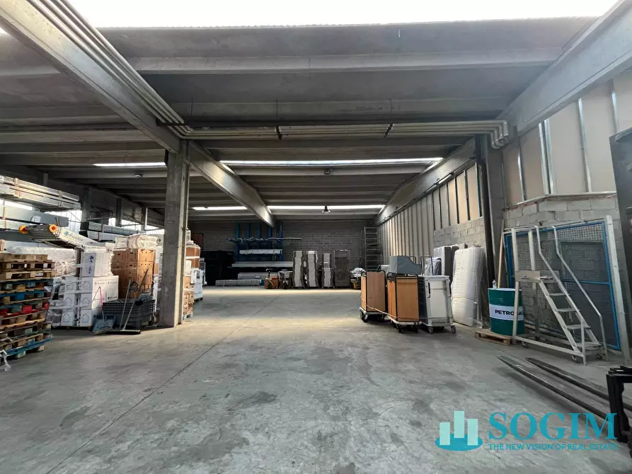 Immagine 28 di Capannone industriale in vendita  in Via Leonardo da Vinci a Trezzano Sul Naviglio