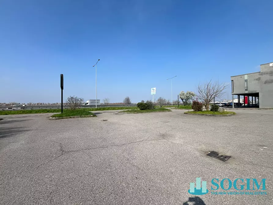 Immagine 31 di Capannone industriale in vendita  in Via Leonardo da Vinci a Trezzano Sul Naviglio