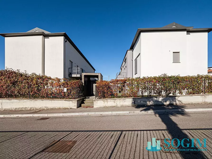 Immagine 19 di Appartamento in vendita  in Via Giovanni XXIII a Bizzarone