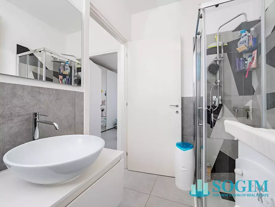 Immagine 12 di Appartamento in vendita  in Via Giovanni XXIII a Bizzarone