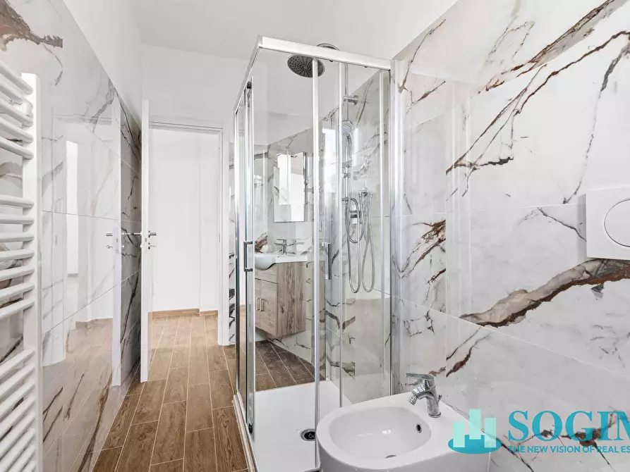 Immagine 13 di Appartamento in vendita  in Via Val Lagarina 73 a Milano