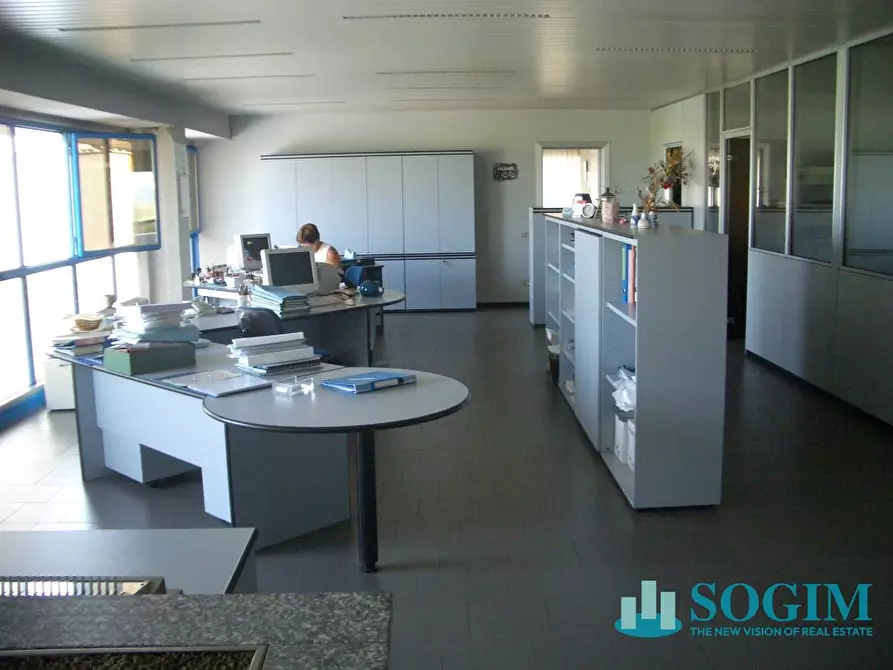 Immagine 32 di Capannone industriale in vendita  in Via Leonardo da Vinci a Trezzano Sul Naviglio