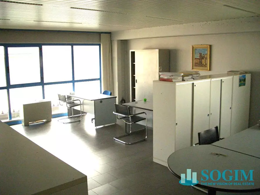 Immagine 33 di Capannone industriale in vendita  in Via Leonardo da Vinci a Trezzano Sul Naviglio