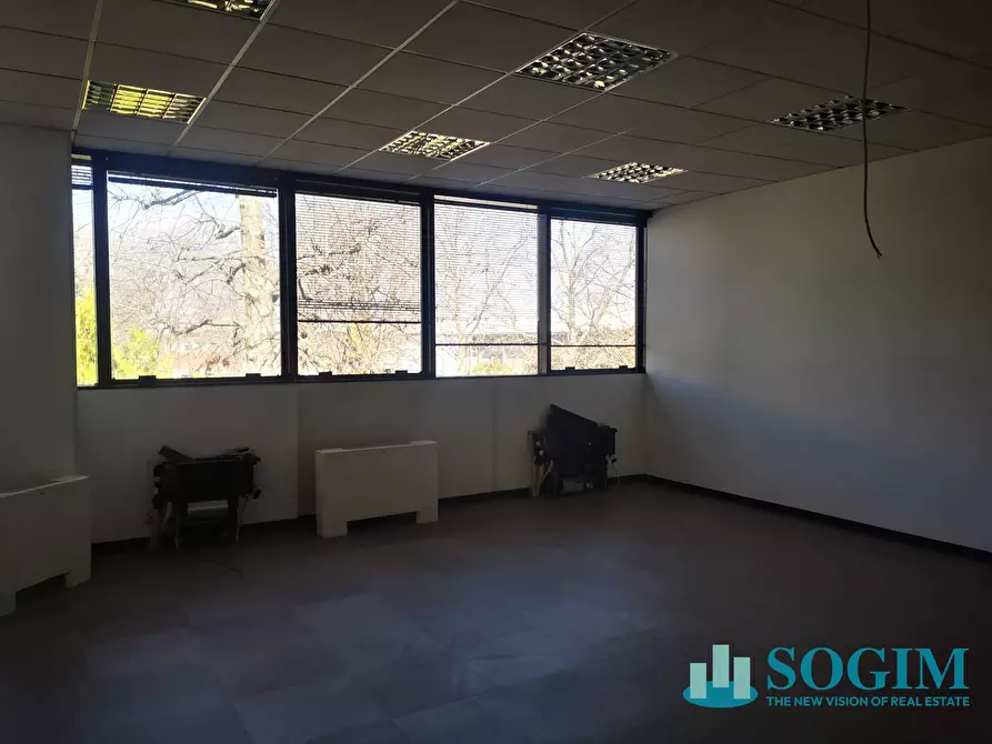 Immagine 7 di Ufficio in affitto  in via delle Industrie 18 a Arese