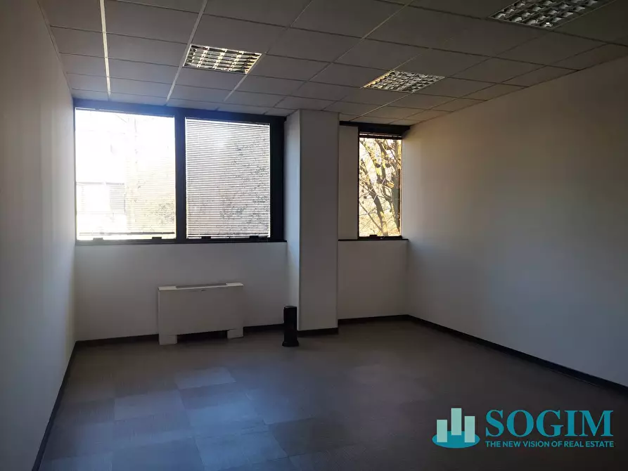 Immagine 10 di Ufficio in affitto  in via delle Industrie 18 a Arese