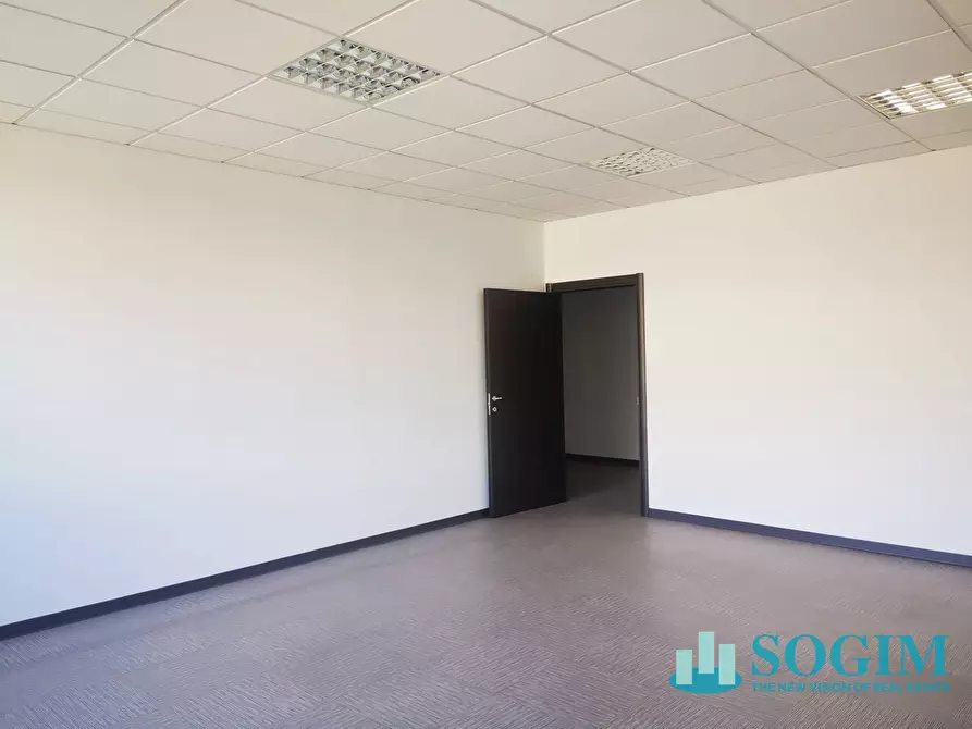 Immagine 14 di Ufficio in affitto  in via delle Industrie 18 a Arese