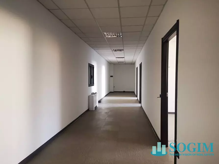 Immagine 3 di Ufficio in affitto  in via delle Industrie 18 a Arese
