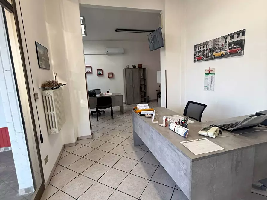 Immagine 1 di Capannone industriale in vendita  a Monza