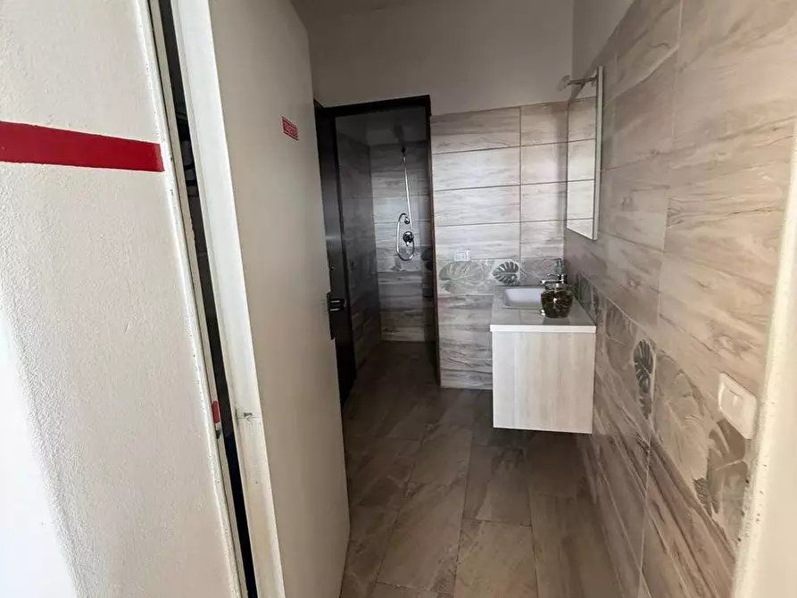 Immagine 6 di Capannone industriale in vendita  a Monza