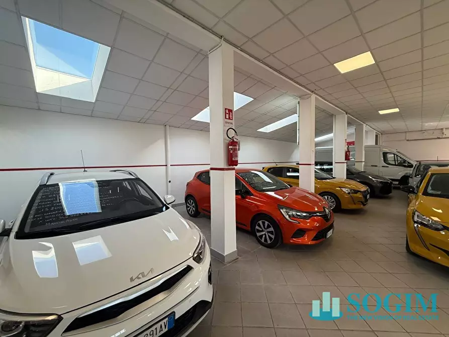 Immagine 29 di Capannone industriale in vendita  a Monza