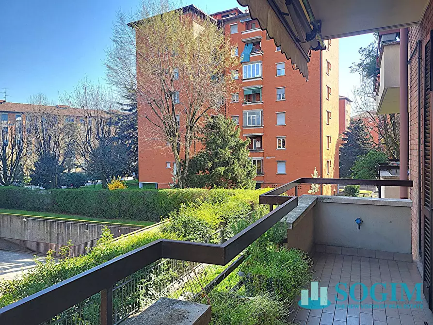 Immagine 11 di Appartamento in affitto  in Viale Sicilia 38 a Monza
