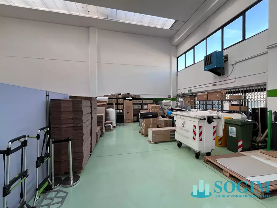 Immagine 20 di Capannone industriale in affitto  in via Della Levata a Lacchiarella