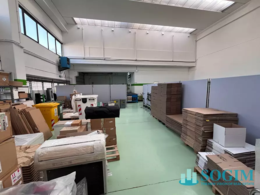 Immagine 21 di Capannone industriale in affitto  in via Della Levata a Lacchiarella