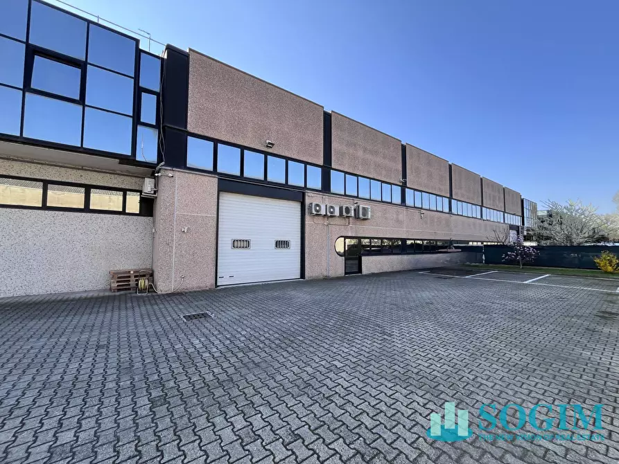 Immagine 25 di Capannone industriale in affitto  in via Della Levata a Lacchiarella