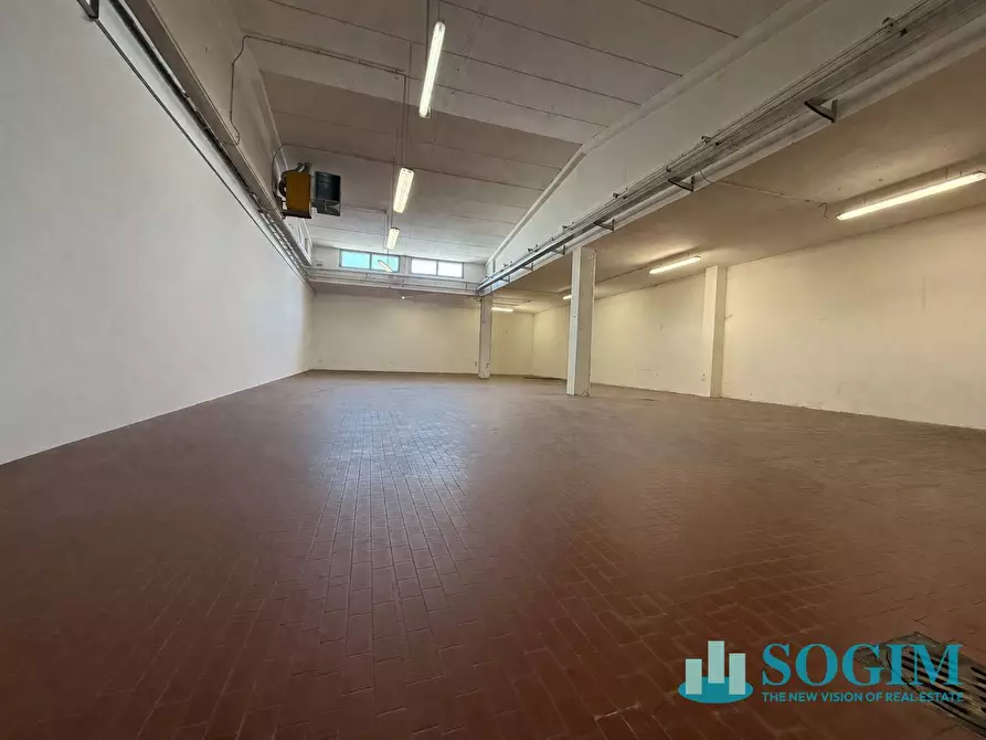 Immagine 4 di Capannone industriale in vendita  in Via Francesco d'assisi a Muggiò