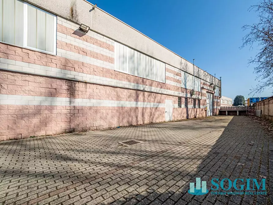 Immagine 9 di Capannone industriale in vendita  in via Gallarate 36/A a Castano Primo