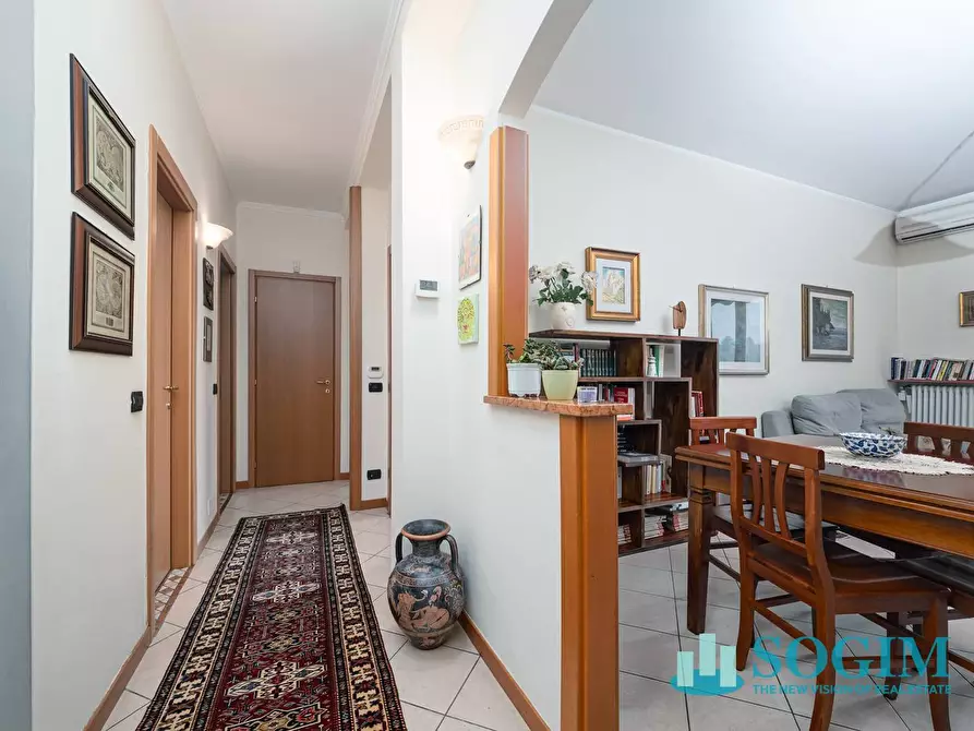 Immagine 4 di Appartamento in vendita  in Via Cardinal Ferrari a Mariano Comense