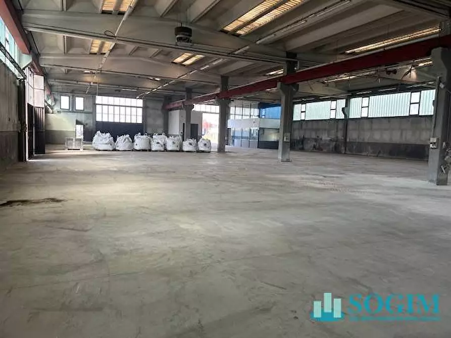 Immagine 5 di Capannone industriale in affitto  in Via Luigi Fumagalli 97 a Mariano Comense