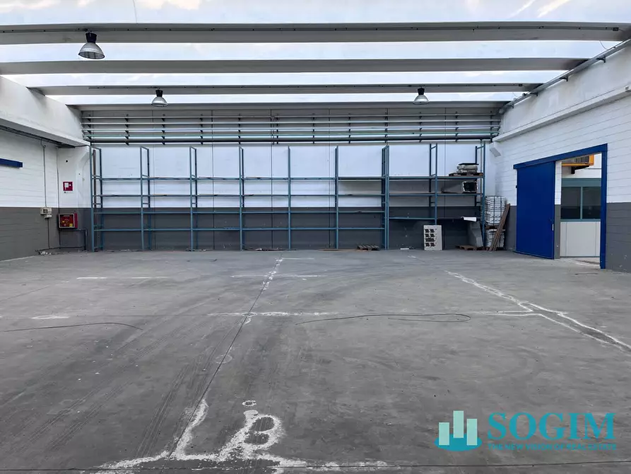 Immagine 8 di Capannone industriale in vendita  in via Fermi 5 a Cilavegna